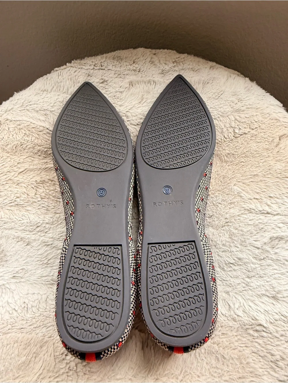 Rothy’s Coral Dot Points in size 10.5